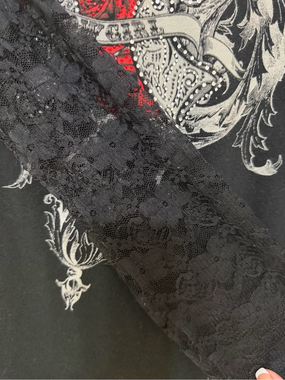 Katydid Cowgirl Black Lace-Sleeve V-Neck Top with Red Rose Graphic - Women’s 2XL - Picture 8 of 12